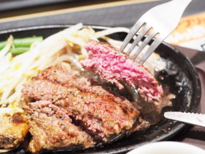 ロースステーキ、Aセット＠1ポンドのステーキハンバーグ タケル・阪急三番街店