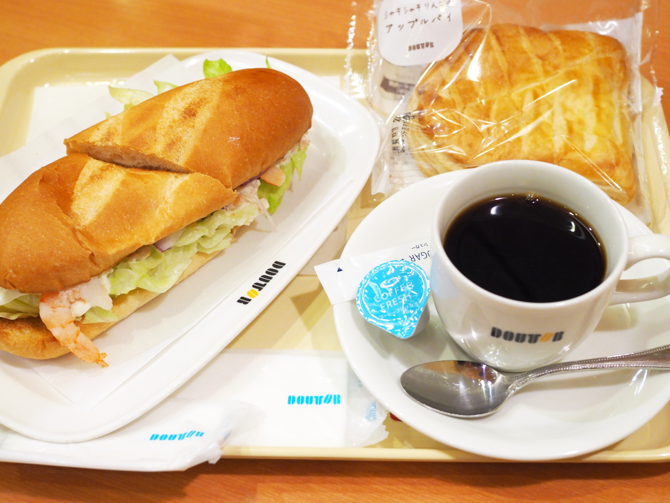ドトールコーヒーショップ・フレスポ東大阪店の営業時間